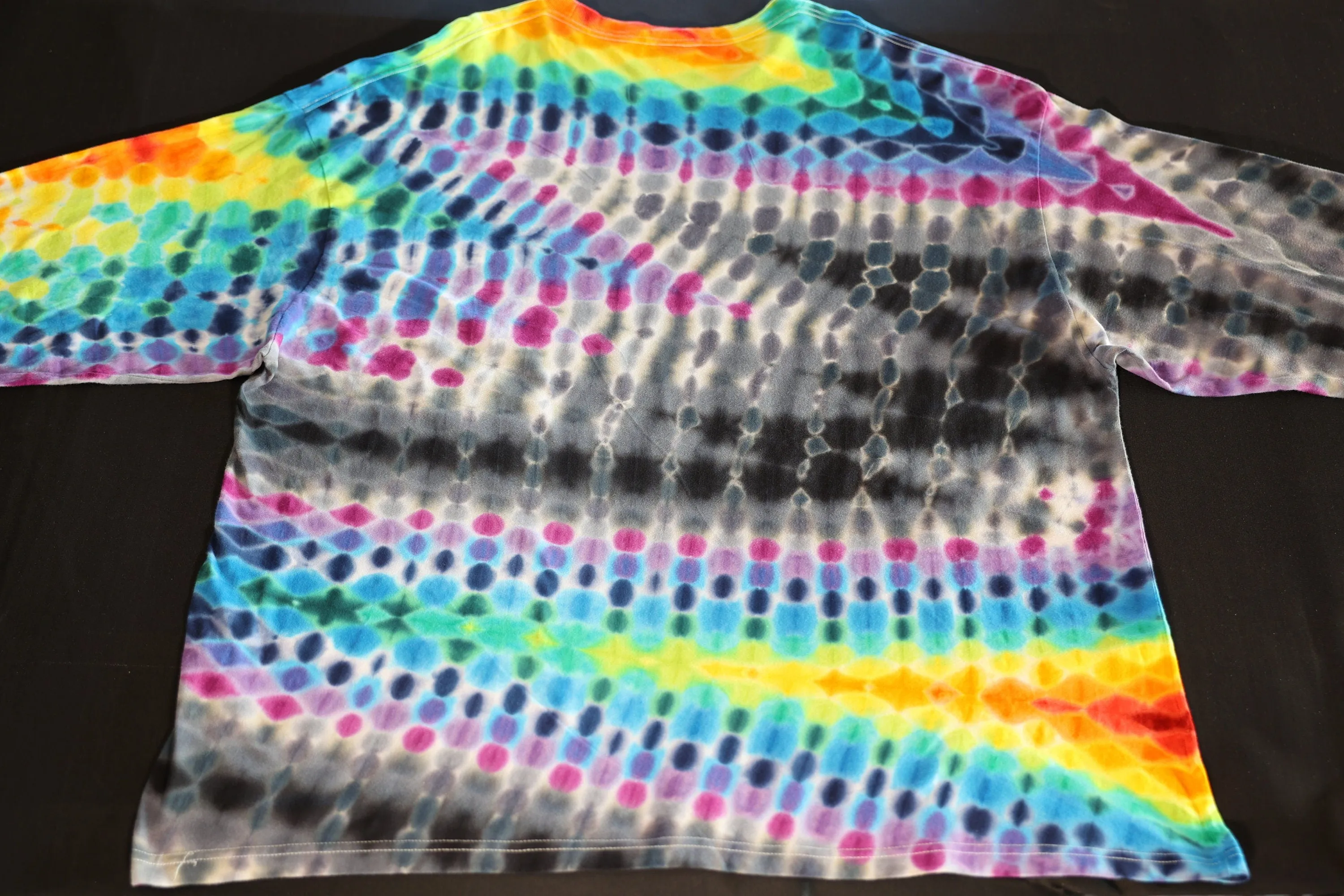 4X Experimental Heatwave/Glitch/Honeycomb Hybrid Type Fold Tie Dye on a Gildan Hammer Ringspun Cotton Long Sleeve Shirt