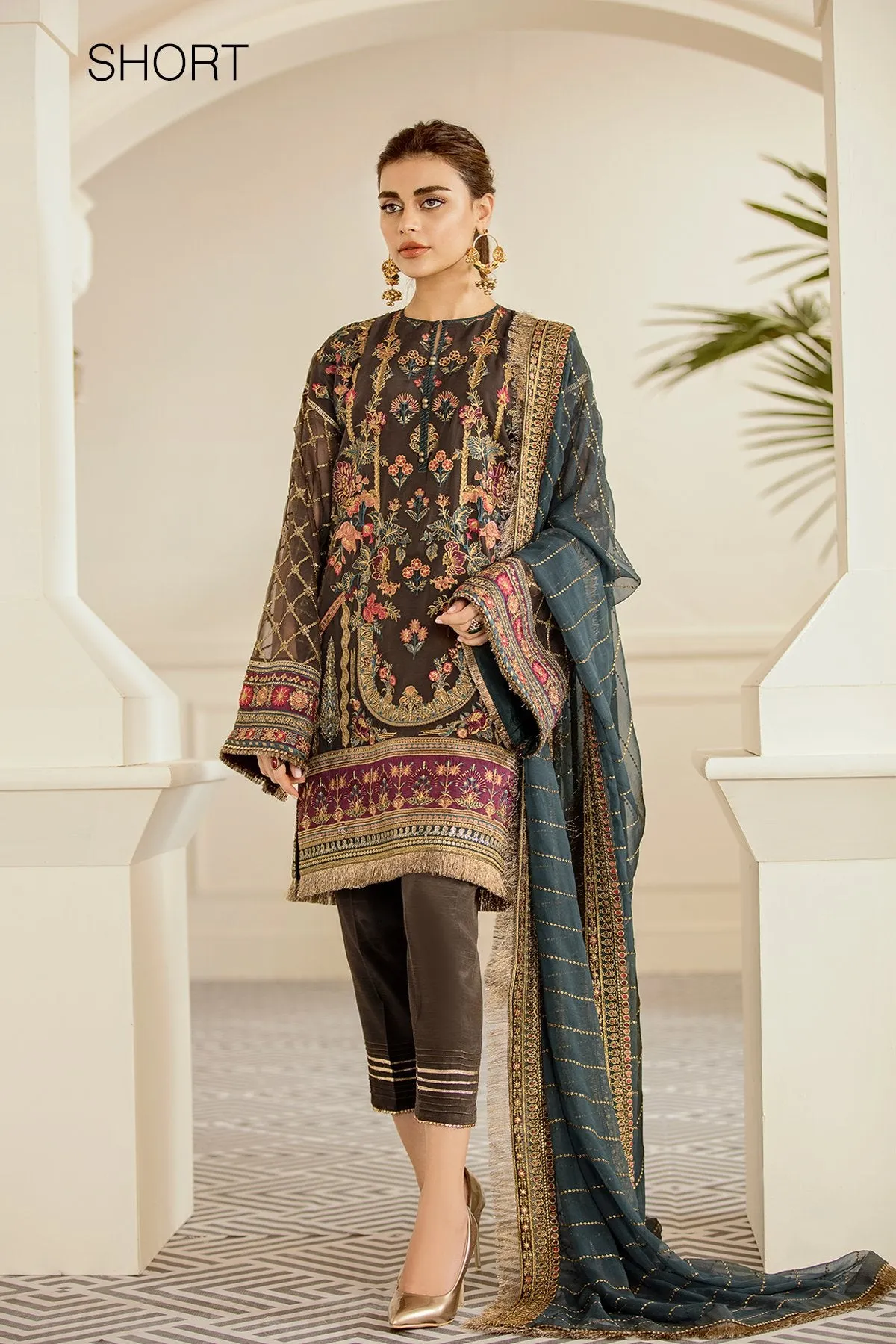 Baroque Chantelle Embroidered Chiffon Collection 2019 – Pecan