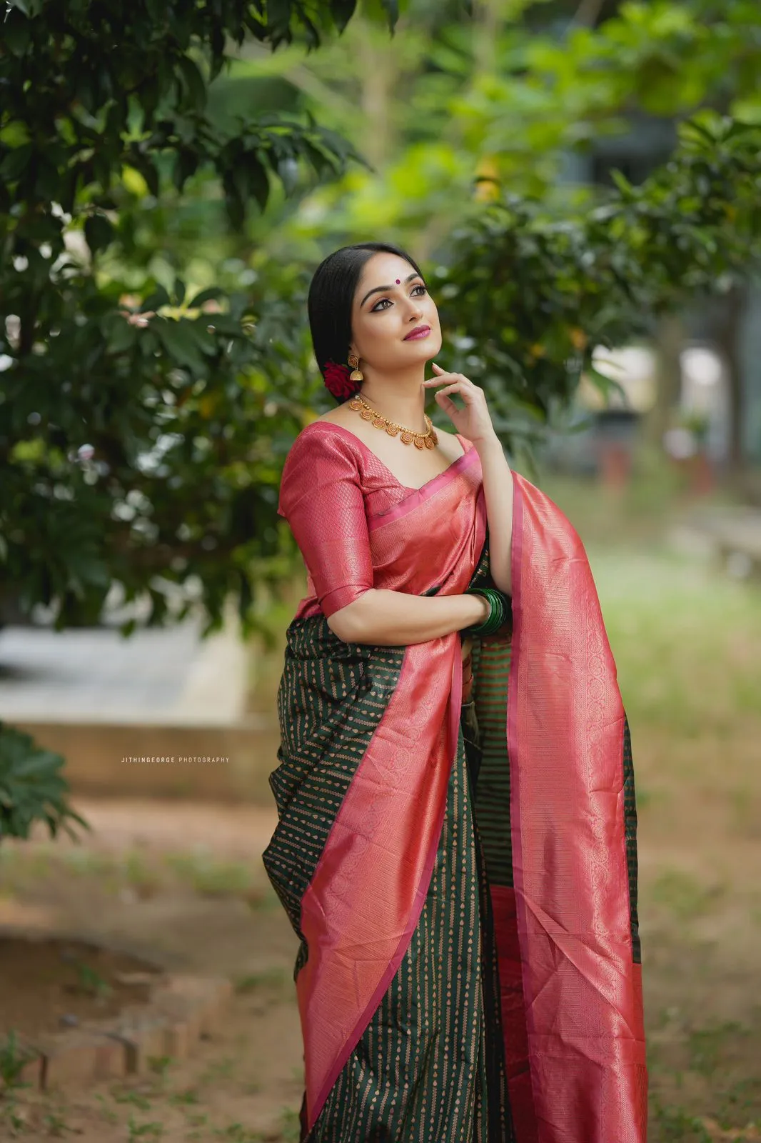 Delectable Green Soft Silk Saree With Confounding Blouse Piece