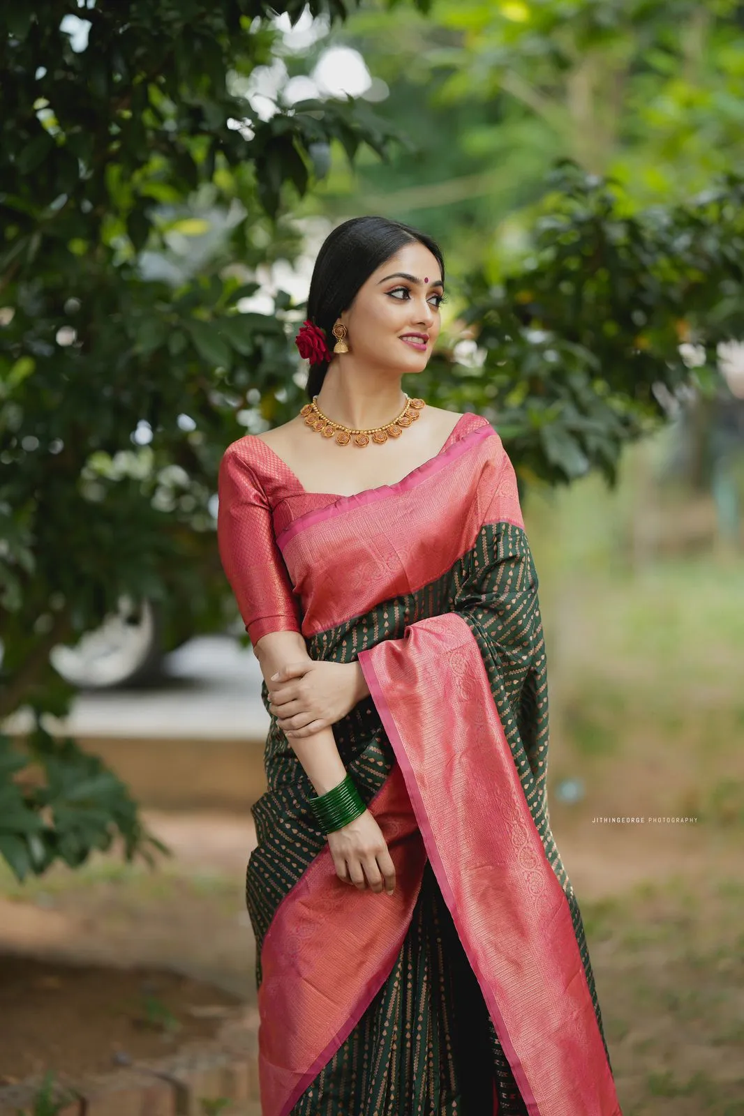 Delectable Green Soft Silk Saree With Confounding Blouse Piece