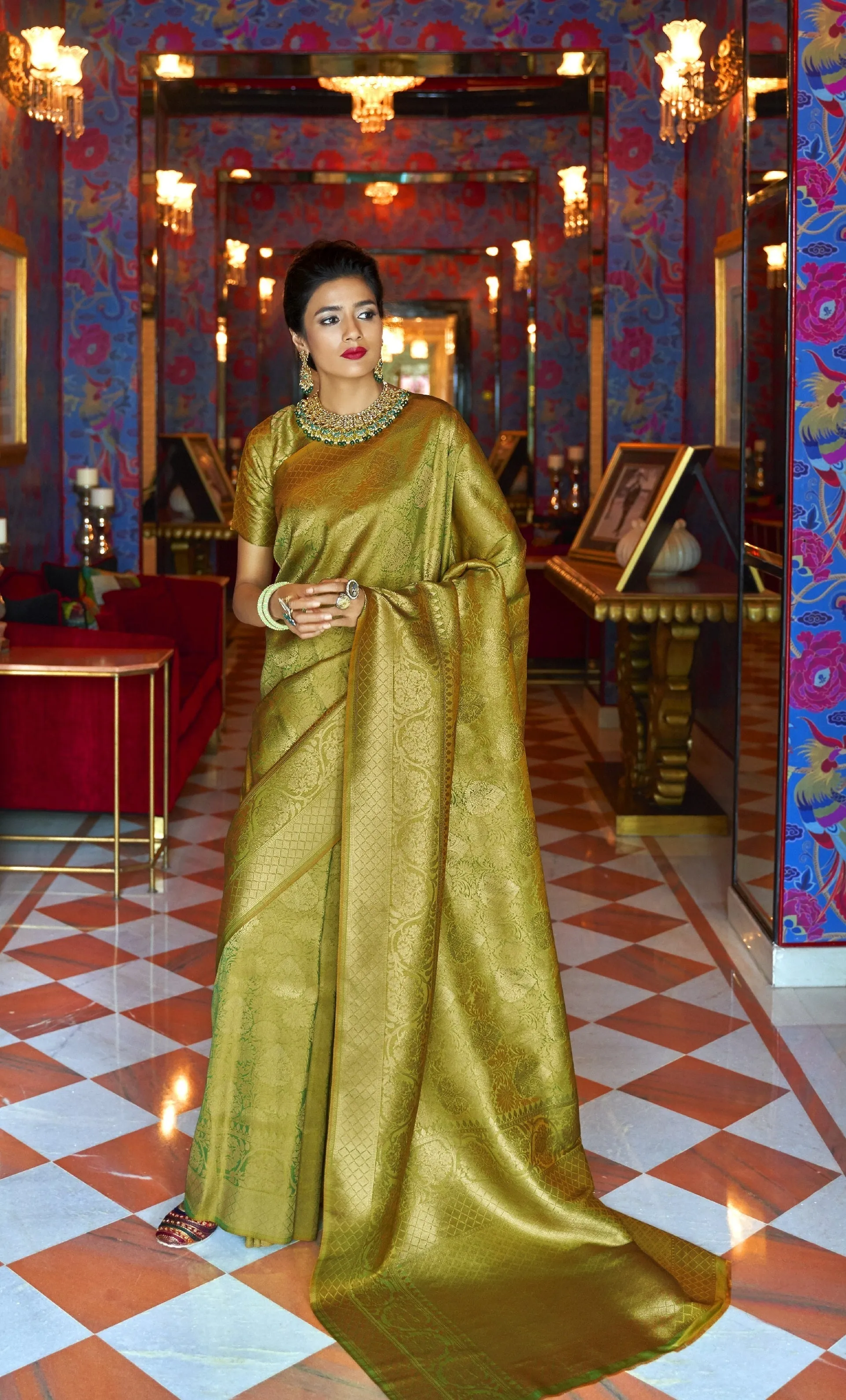 Woebegone Green Kanjivaram Silk Saree With Outstanding Blouse Piece