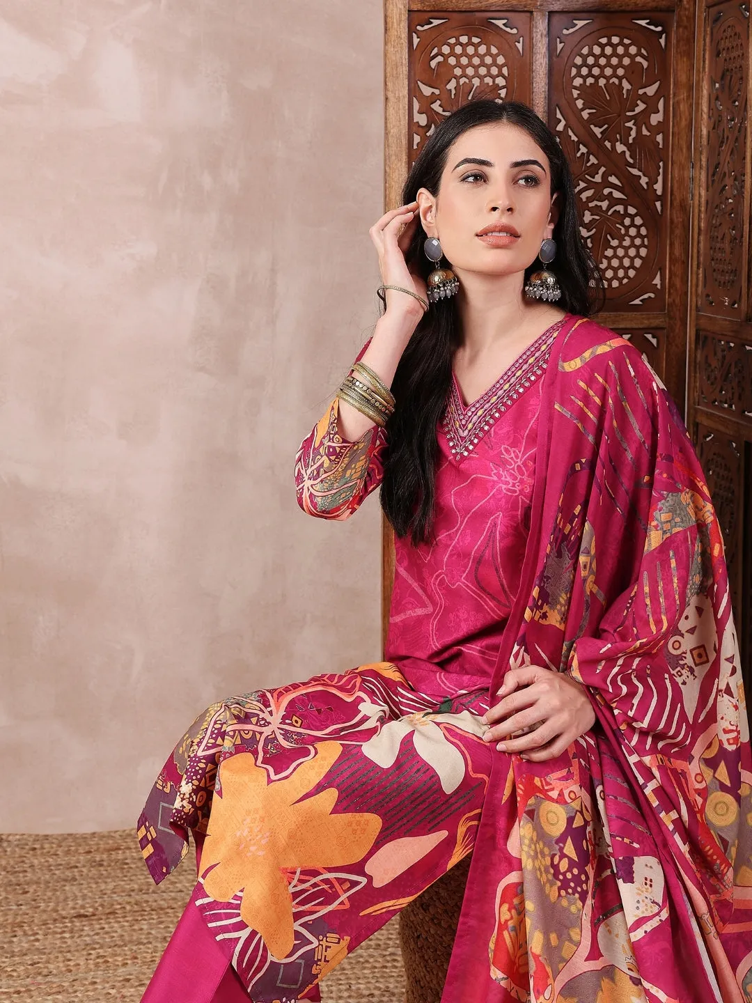 Women Pink Silk Blend Floral Printed Straight Kurta Trouser With Dupatta