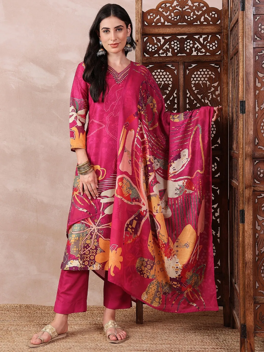 Women Pink Silk Blend Floral Printed Straight Kurta Trouser With Dupatta