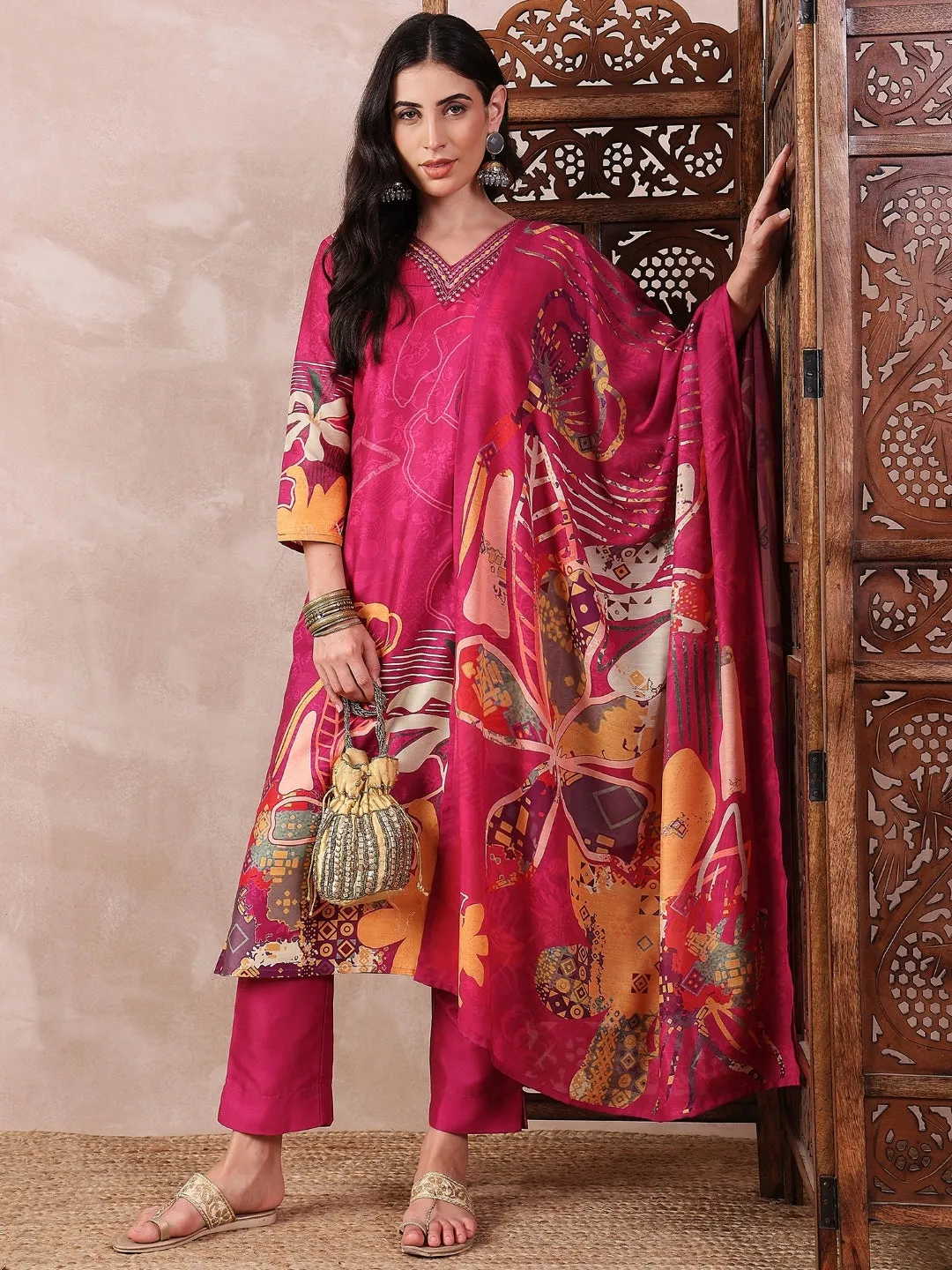 Women Pink Silk Blend Floral Printed Straight Kurta Trouser With Dupatta